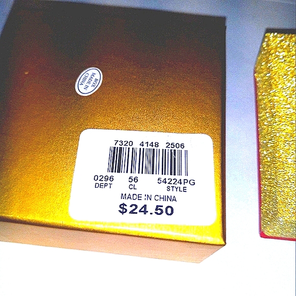 New MACY'S Retired Bow Holiday Lane Brooch Rhinestone CZ Pin Boxed $25 - Picture 4 of 4